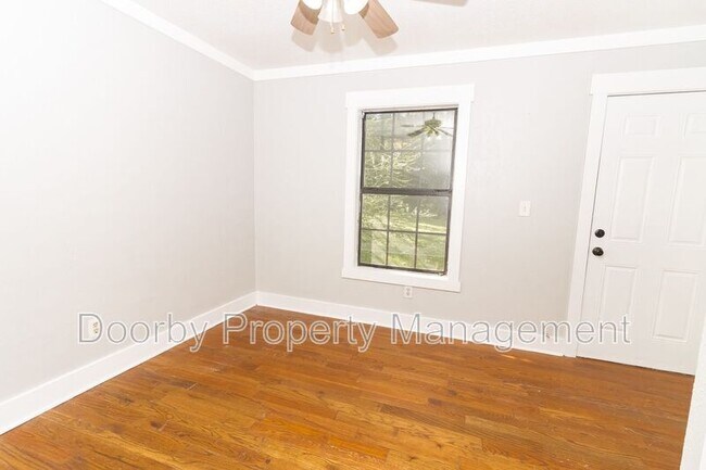 Building Photo - 8800 Millard Lee Ln