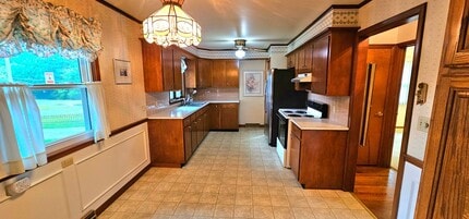 Building Photo - 805 Betner Dr