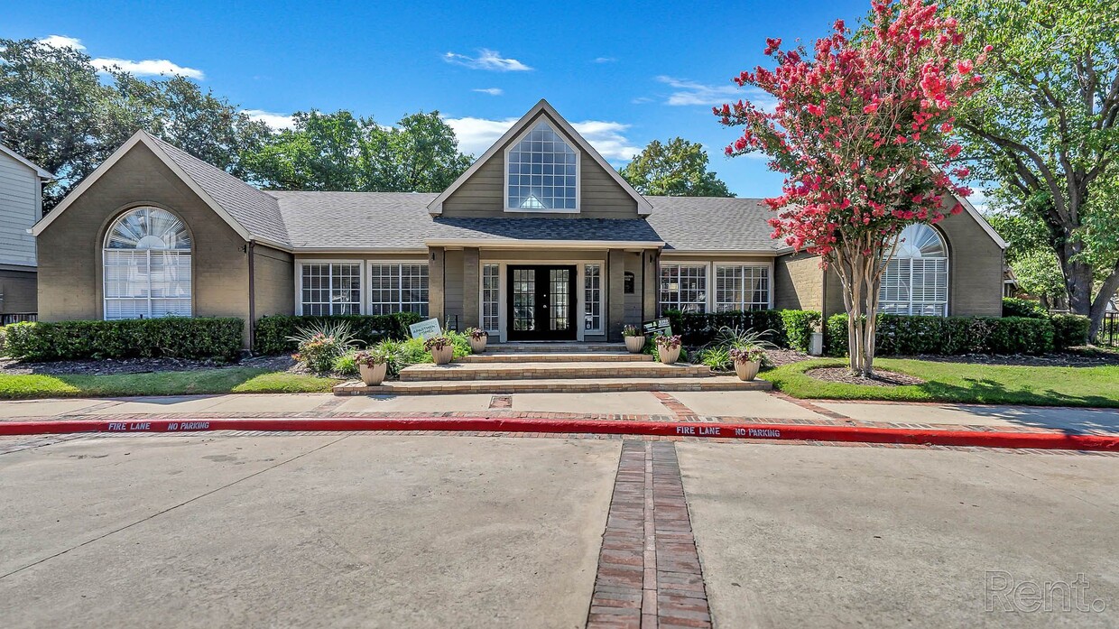 The Willows on Rosemeade Apartments in Dallas, TX