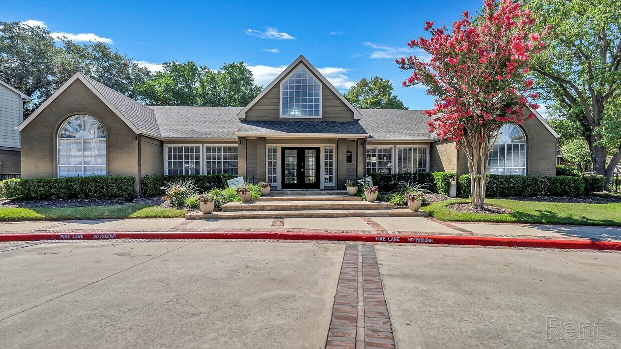 The Willows on Rosemeade Apartments in Dallas, TX