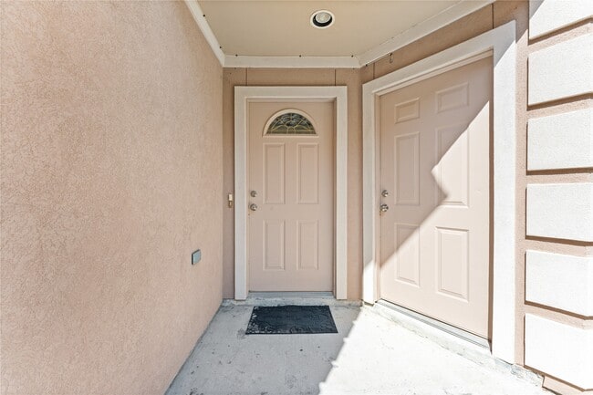 Building Photo - 11510 Palmsprings Dr