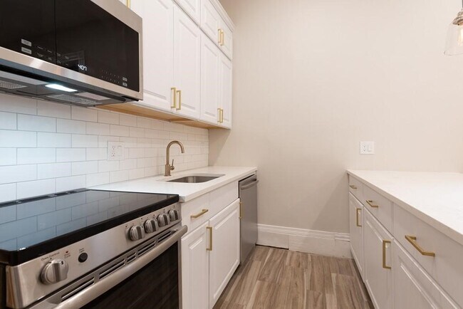 Building Photo - 479 Beacon St