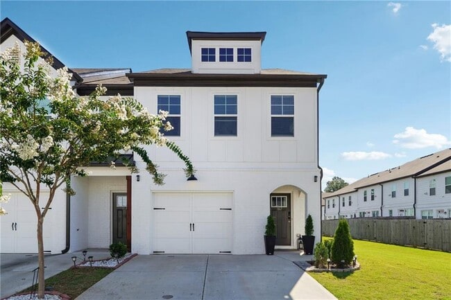 Photo - 162 Auburn Run Ln Townhome