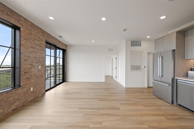 Foto del edificio - 4315 S Congress Ave