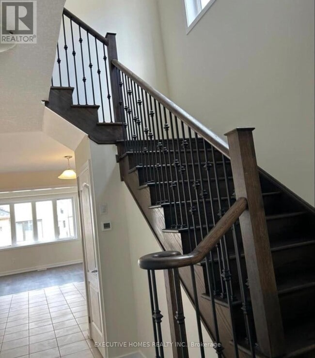 Building Photo - 20 Monteith Dr