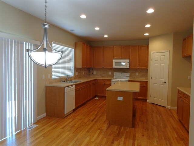 Foto del edificio - 64 North Prairie Falcon Parkway