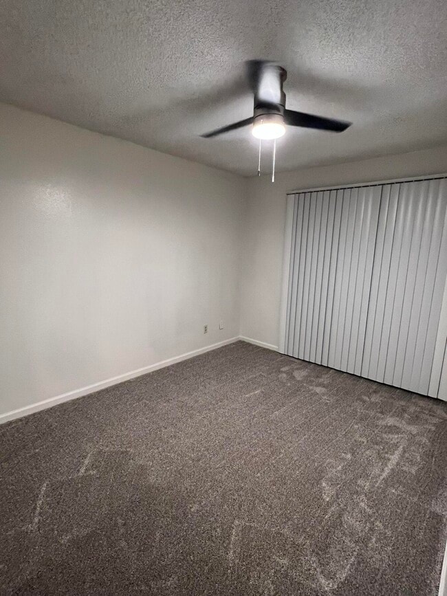 Building Photo - 48380 Garbo Dr