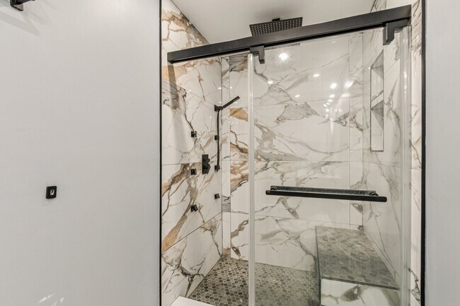 Foto del edificio - 5210 River Park Villas Dr