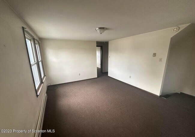 Building Photo - 230 New Mallery Pl