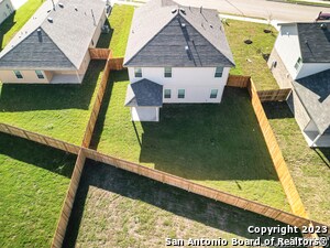 Building Photo - 632 Diamond Shls