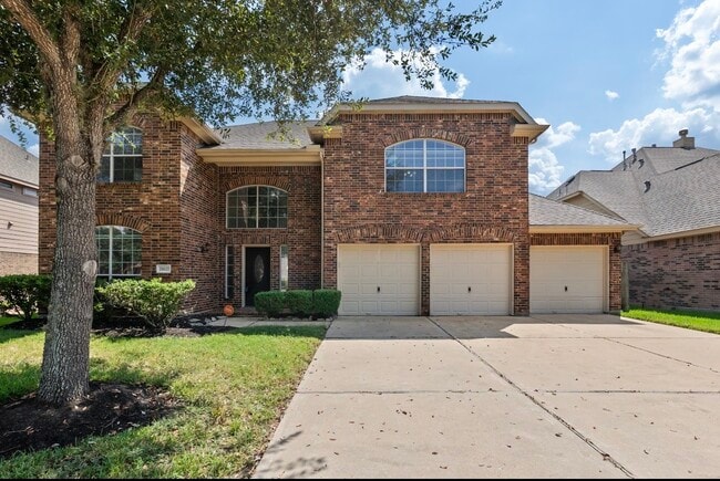 Building Photo - 21627 Cozy Hollow Ln