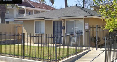Building Photo - 306 S Chestnut Ave