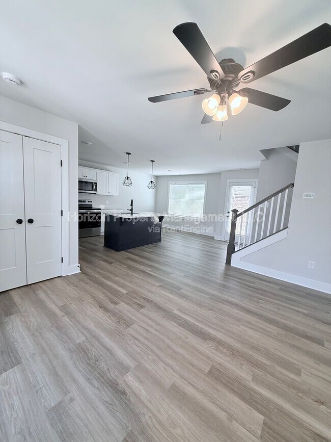 Foto del edificio - 6095 Quail Mountain Trail