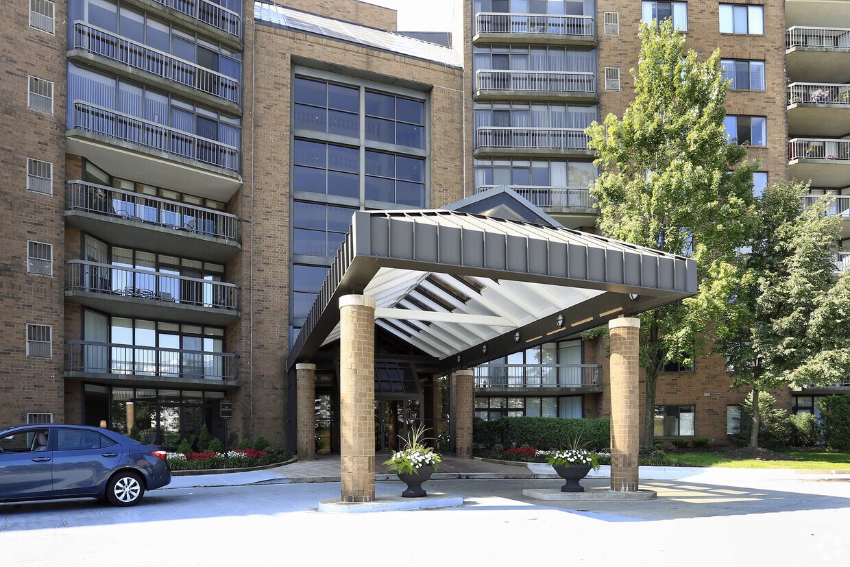 Foto principal - Four Seasons Apartments