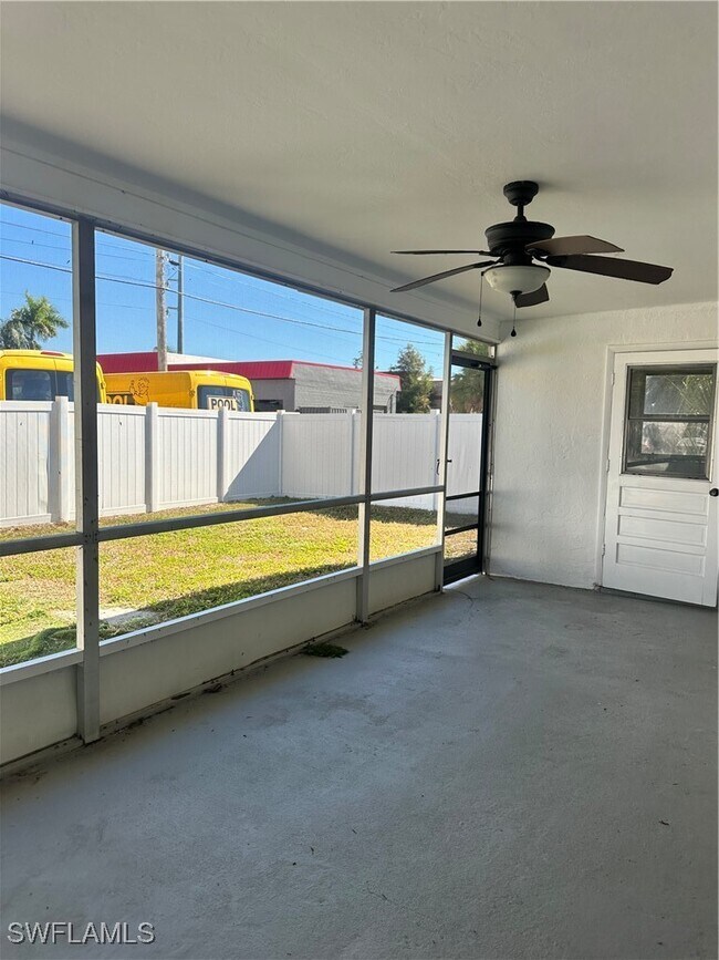 Foto del edificio - 2105 SE 15th Pl