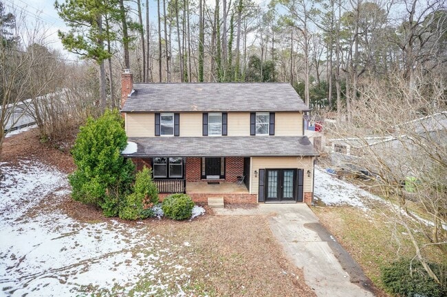 Building Photo - Four bedroom Corner Lot!