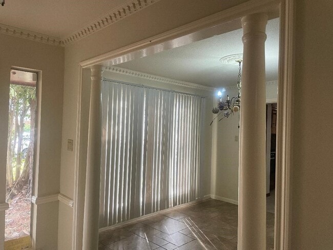 Foto del edificio - 2274 Woodland Springs St