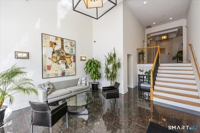Foto del edificio - 485 Summer St