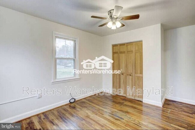 Foto del edificio - 3219 Taylor Ave