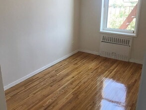 Building Photo - 1144 Lydig Ave