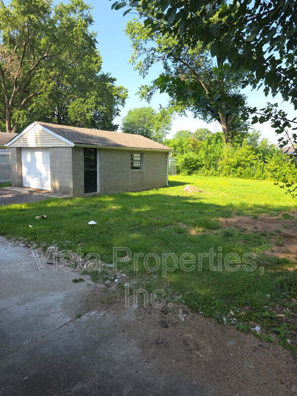 Building Photo - 5510 Halstead Ave