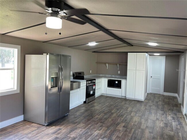 Foto del edificio - 101 Caroline Ave