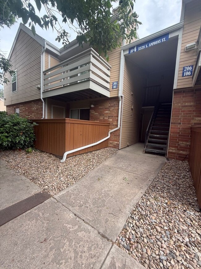 2BR/2BA | Newly Renovated Condo| Nice views of grassy area | Community Pool! - 2BR/2BA | Newly Renovated Condo| Nice views of grassy area | Community Pool!