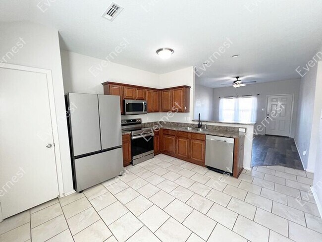 Foto del edificio - 22 Oakland Cir