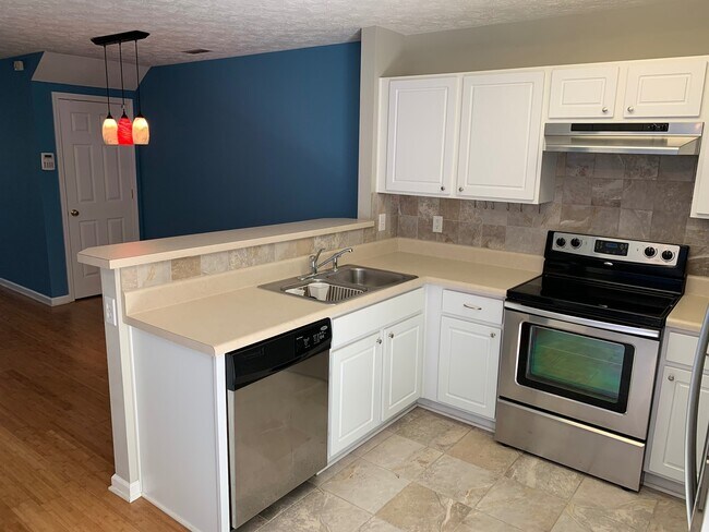 Foto del edificio - 3115 Harpeth Springs Dr