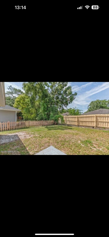 Building Photo - 9106 Jefferson Ave
