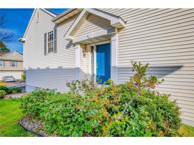 Building Photo - 916 Parkside Blvd