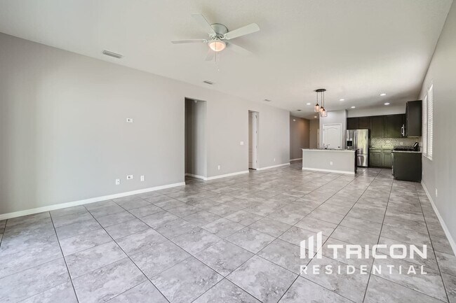 Foto del edificio - 937 Hilltop Park Ct