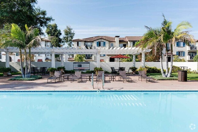 Building Photo - Tierra Vista