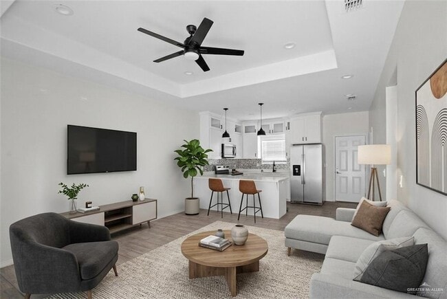 Building Photo - 1511 Playa Dr