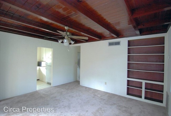 Foto del edificio - 8 SW 26th St