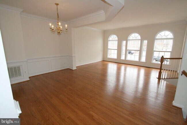 Foto del edificio - 46164 Aisquith Terrace
