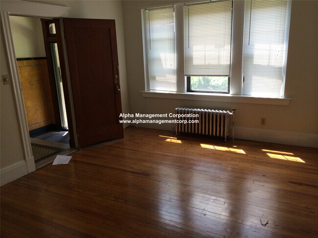 Foto del edificio - 349 Pleasant St