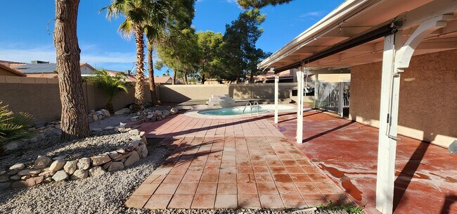 Foto del edificio - 4505 Ferrell St