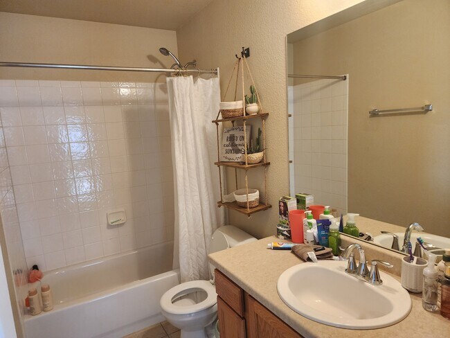 Building Photo - 8078 Cedarstone Ln