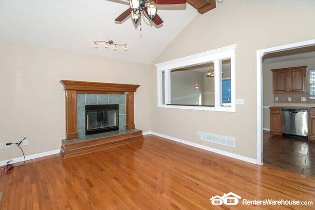 Foto del edificio - 3 Bed 2.5 Bath Home For Rent In Shoal Cree...