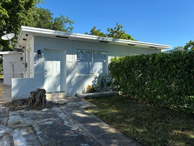 Building Photo - 2361 NW 32nd St