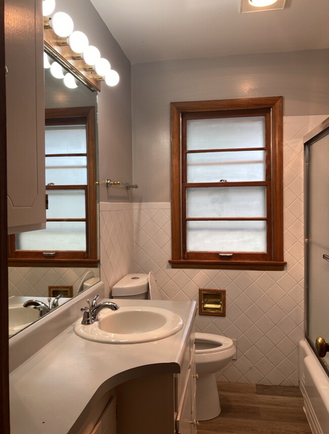 Foto del edificio - Spacious 3 bedroom 1.5 bathroom home