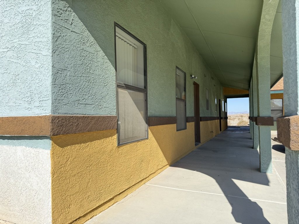 Foto del edificio - 2 bed 2.5 bath great location BHCRENT.COM
