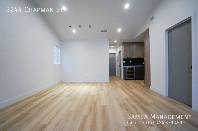 Foto del edificio - 3244 Chapman St
