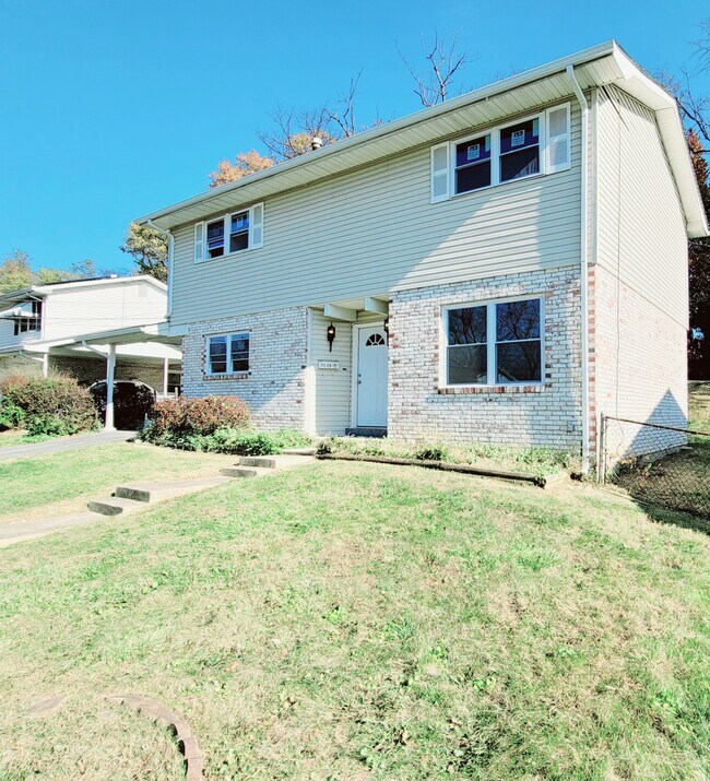 Building Photo - 3607 Jeff Rd