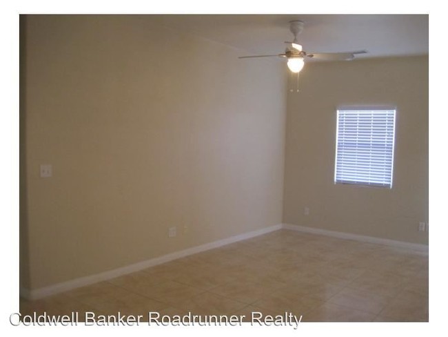 Building Photo - 6437 El Comino Rd
