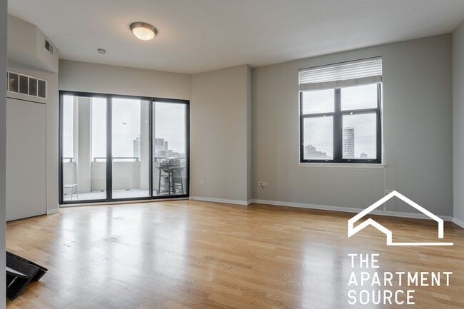 Photo - 1464 S Michigan Ave Apartment