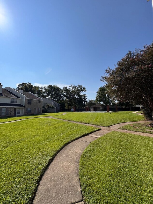 Foto del edificio - 4810 Kennesaw Dr