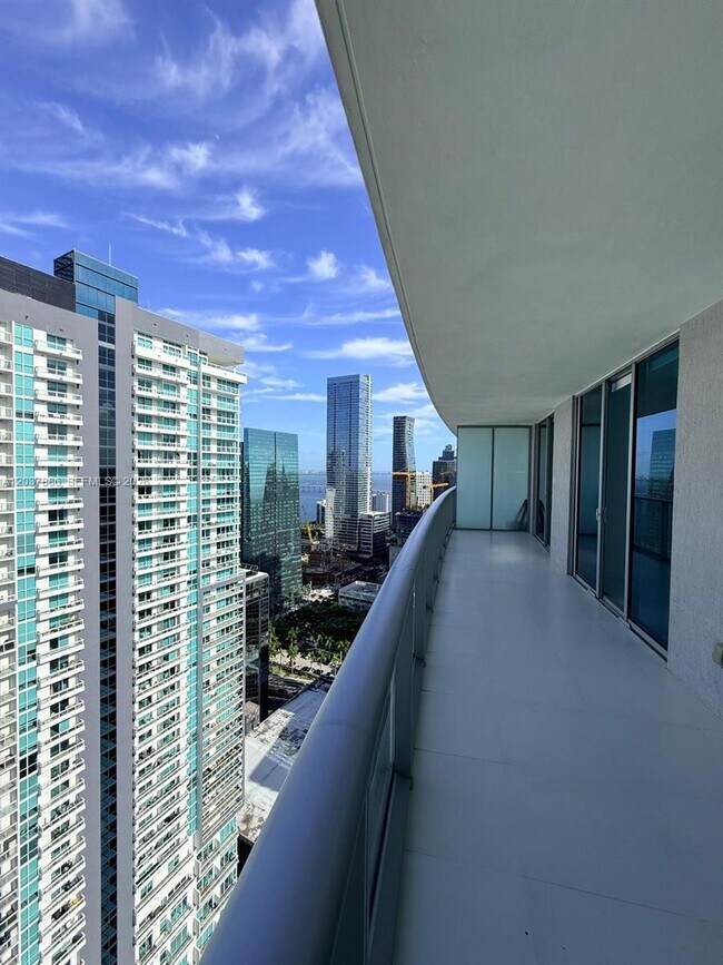 Building Photo - 1100 S Miami Ave