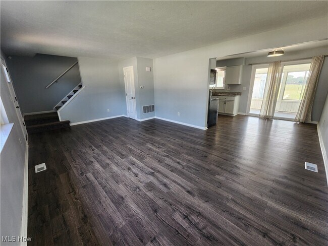 Foto del edificio - 292 Parkway Dr